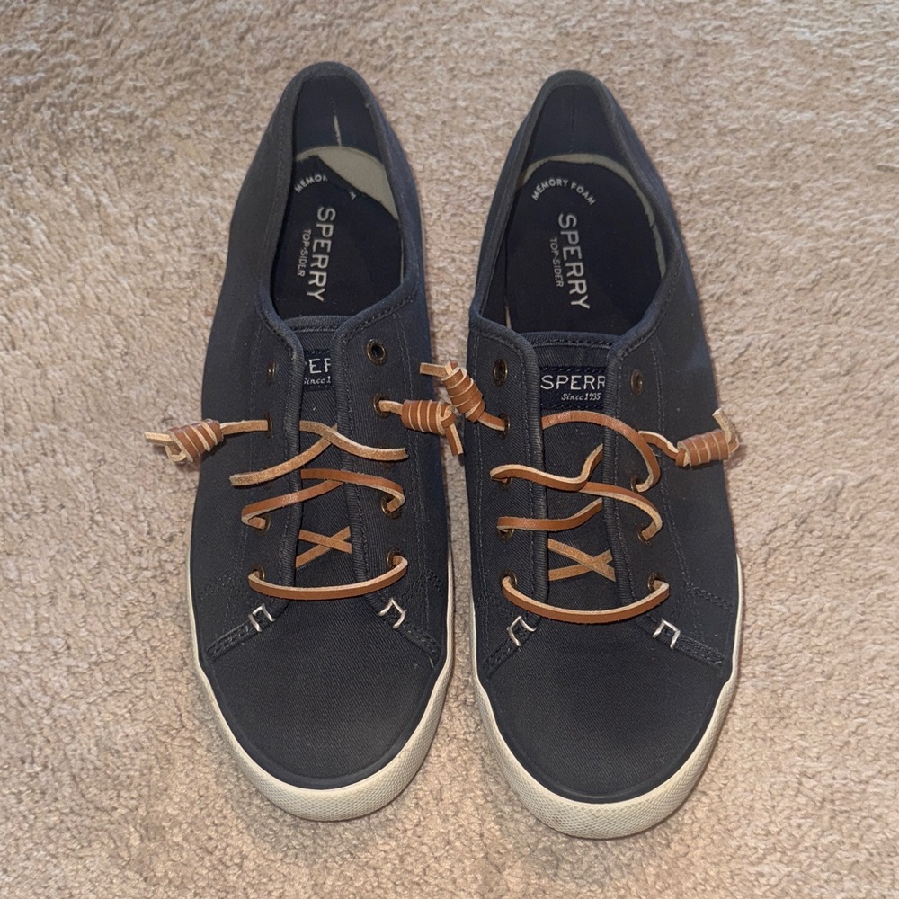 Sperry Dark Blue Sneakers with Brown Laces